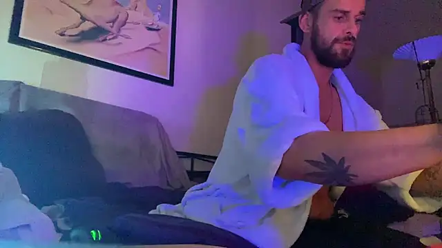 Guyst049's Live XXX Chat