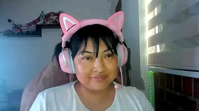 Chat XXX ao vivo de Shaddycute_