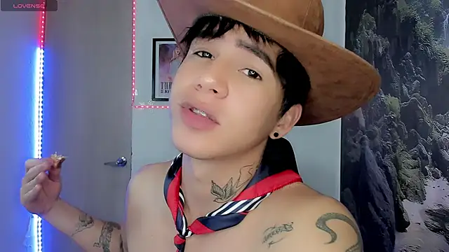 Tayson_Riversのウェブカメラショー