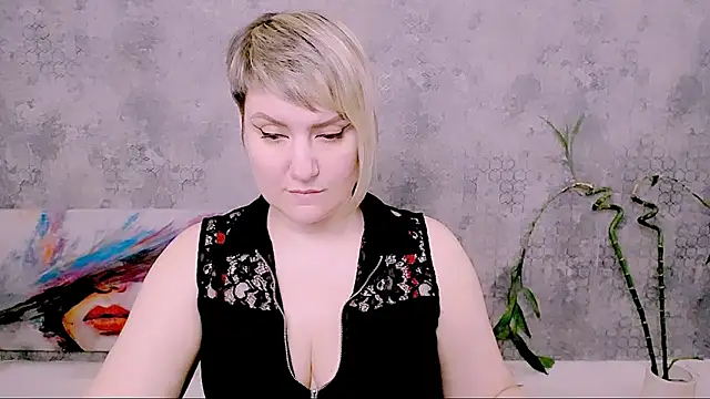 แชท XXX สดของ Djullia