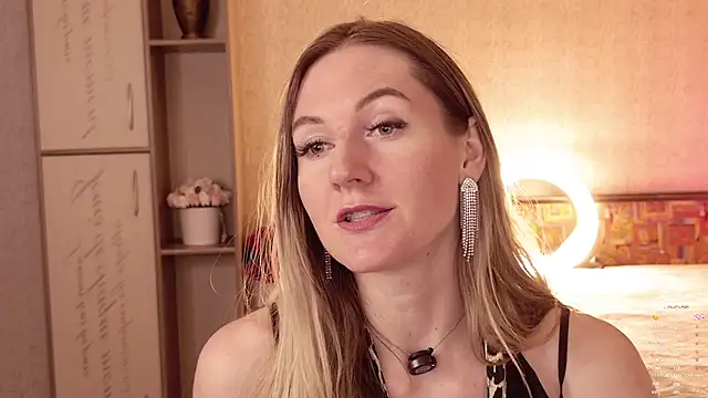 Chat +18 de Hello_Lisha ao vivo