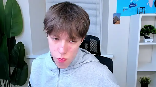 MarkBranston: онлайн-секс-чат