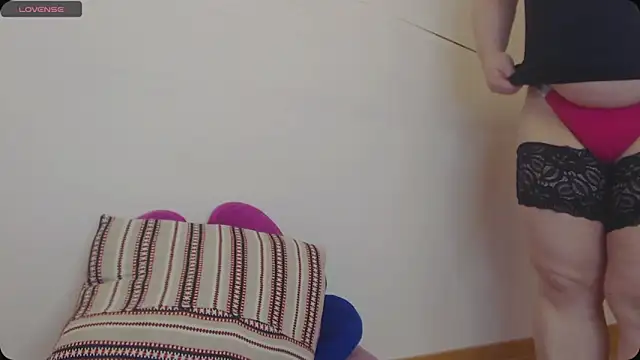 دردشة Lady_Adrianna الجنسية المباشرة