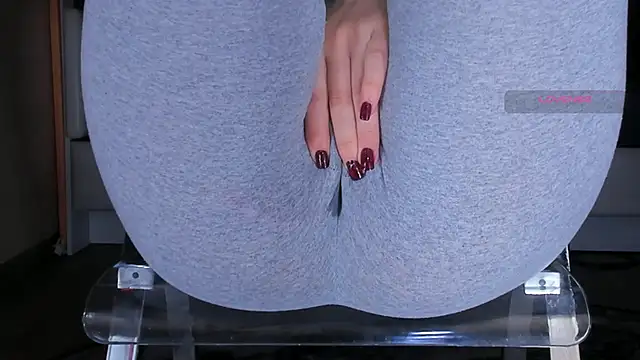 Cameltoe_squirt_inPants Adlı Modelin Canlı XXX Sohbeti