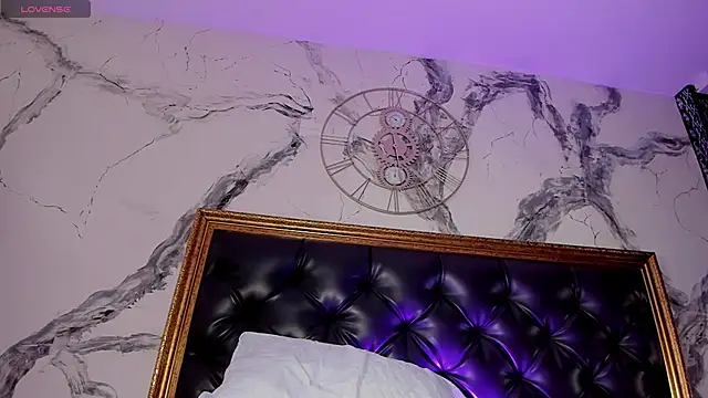 แชท XXX สดของ LailaCatt