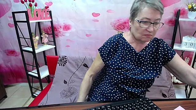 OlgaLuckn Live XXX chat