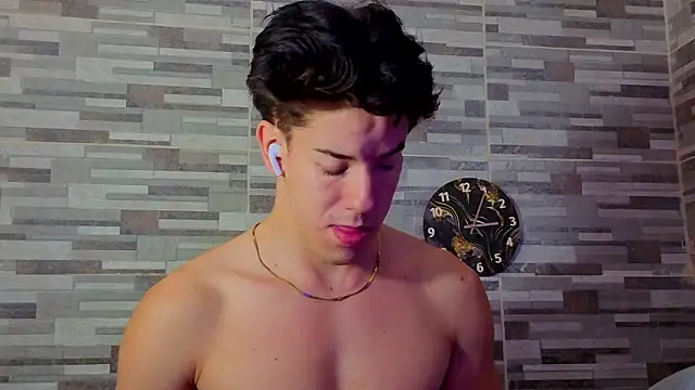 XXX chat uživo modela MAX_COOPER1