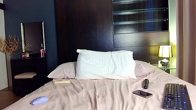 bl4ckdoll_ Adlı Modelin Canlı XXX Sohbeti