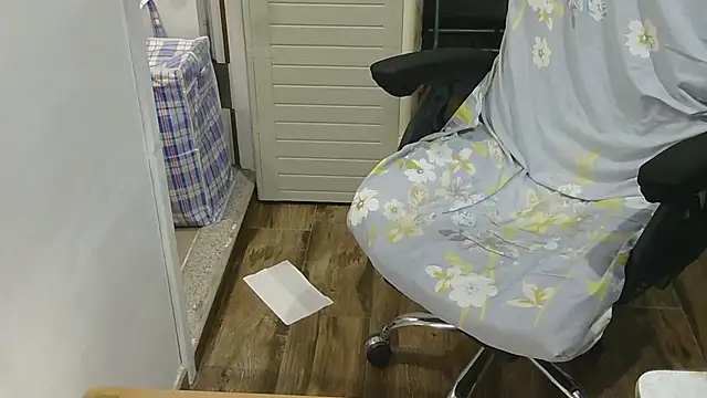 Pokazy przed kamerką – felixlau18