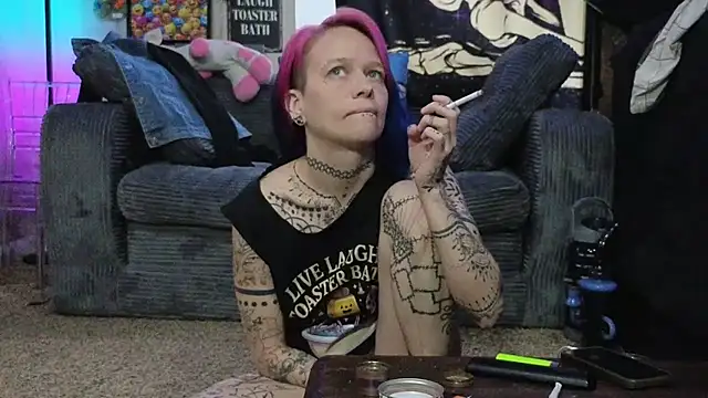 Toxii- Chat XXX in diretta