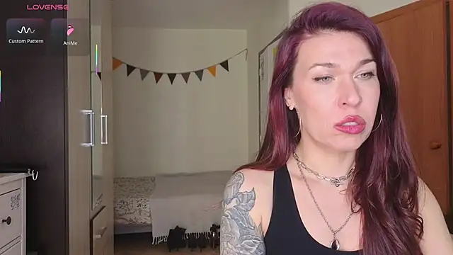 Webkamerová show ReginaFoXXXy