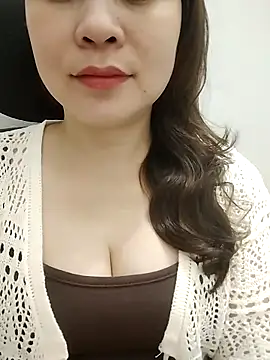 Cogai-nhutnhat Adlı Modelin Canlı XXX Sohbeti