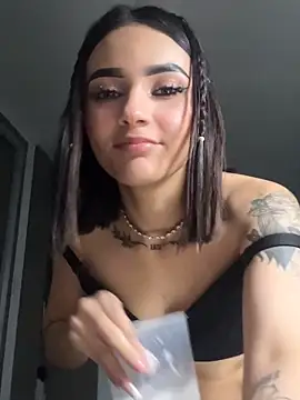 CarolineEvans_x's Live XXX Chat