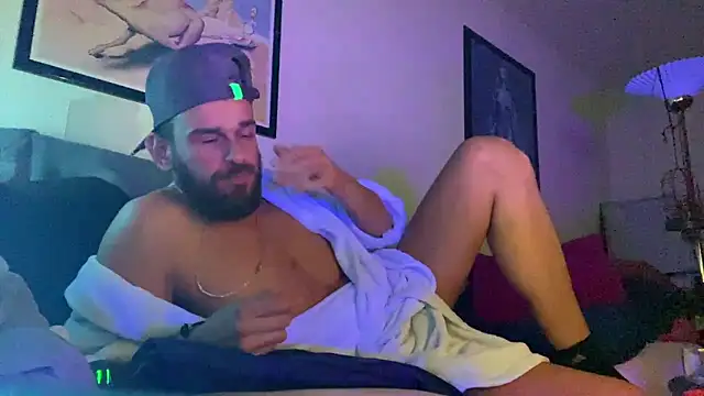 Guyst049 Chat XXX in diretta