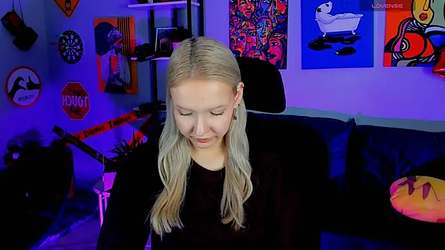 MaoqiBeverly Adlı Modelin Canlı XXX Sohbeti