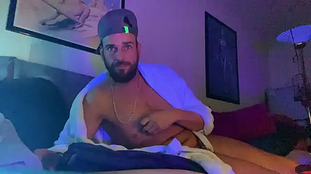 Guyst049n Live XXX chat