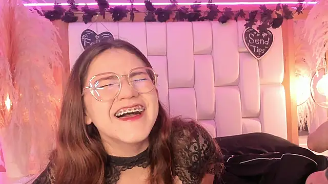 Daphne_And_Roger 在線直播表演