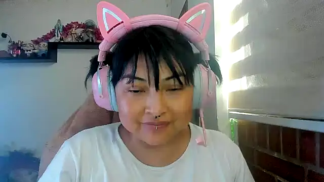 Shaddycute_ live XXX chat