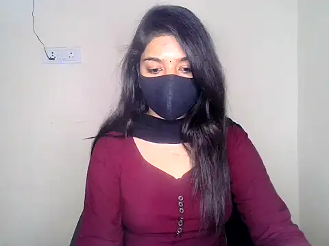 Pertunjukan Kamera Web kritikadoll