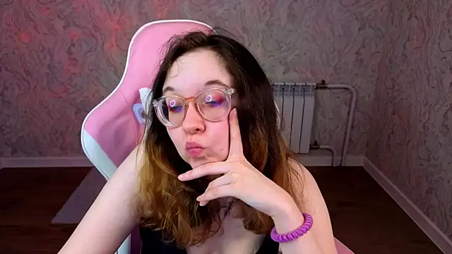 Aleks-caster Live XXX-Chat