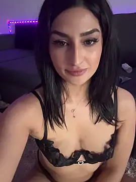 Mia_spicyy Adlı Modelin Web Kamerası Şovu