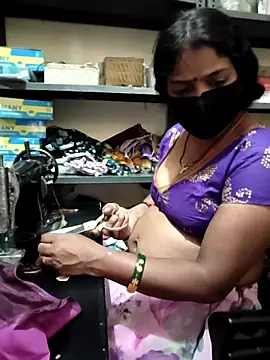 Chat XXX en directo de Hot_sexy_Monika