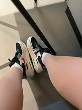 Dina_TeaseのライブXXXチャット