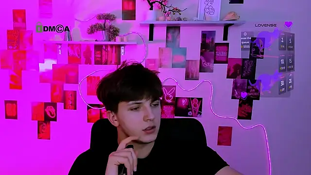 Вебкам-шоу travis_wolf_