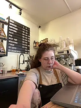 Chat XXX ao vivo de cinnabon_