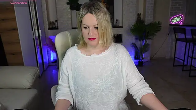 MariemLui: онлайн-секс-чат