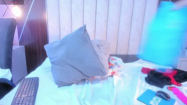 CAROLYNFOSTERn Webbikameraesitys