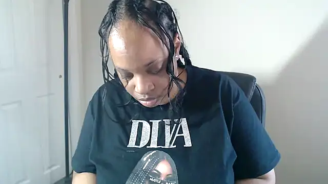 Sexymona1218: απευθείας συνομιλία ΧΧΧ