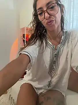 Czat XXX na żywo – Lalla_Amani