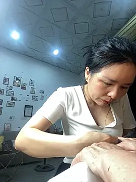 Ivy_Trix2 Adlı Modelin Canlı XXX Sohbeti