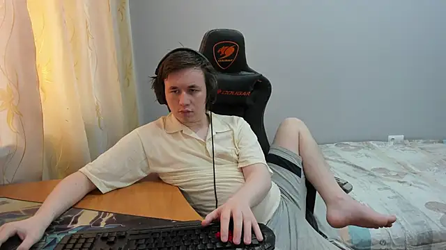 Show modela iliaskrislove na web-kameri