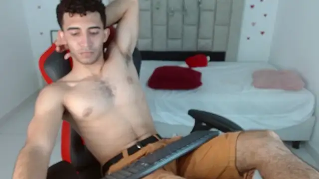 Caius_fox's Webcam Show