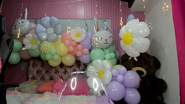 Mindy_19: онлайн-секс-чат