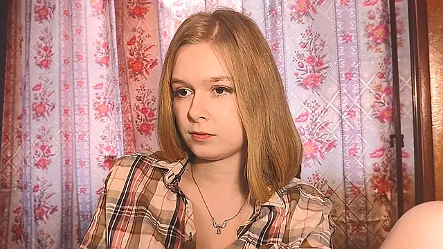 LiaVibes 现场XXX聊天