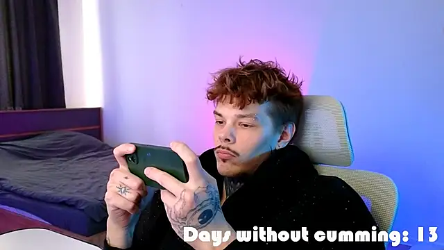 DENIS_HERE Pertunjukan Webcam