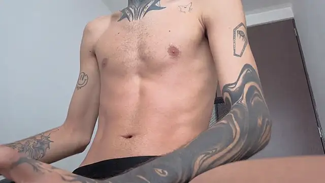 Saturno_v 网络视讯表演