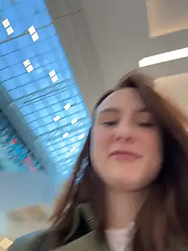 Pokazy przed kamerką – Dina_Tease