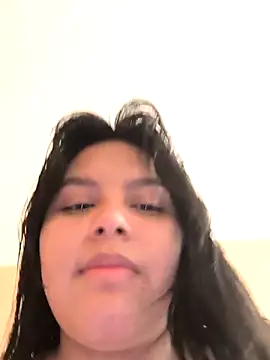 Hinae_ Chat XXX in diretta