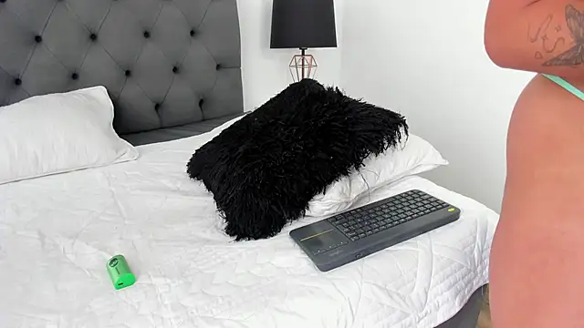 Chat +18 de VictoriaParkeer ao vivo