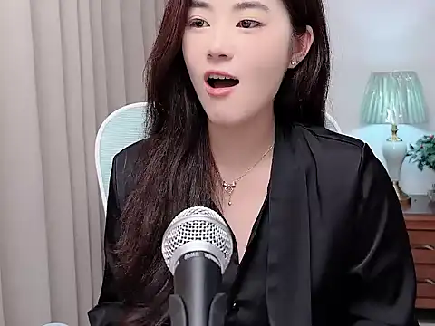 Nicole20266 现场XXX聊天