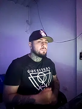 Show modela Neanea98 na web-kameri