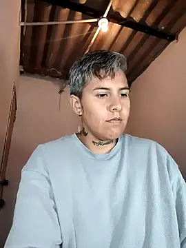 Yessi_rousse Chat XXX in diretta