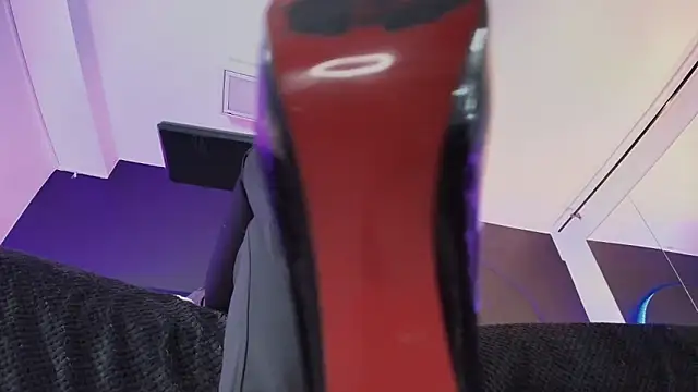 _Jade_16 Live XXX-Chat