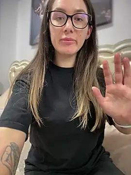 HotXMom_ Live XXX Chat