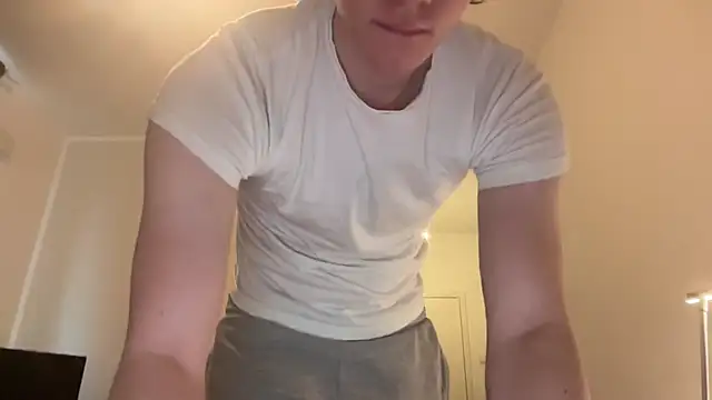 Cube933 ওয়েবক্যাম শো