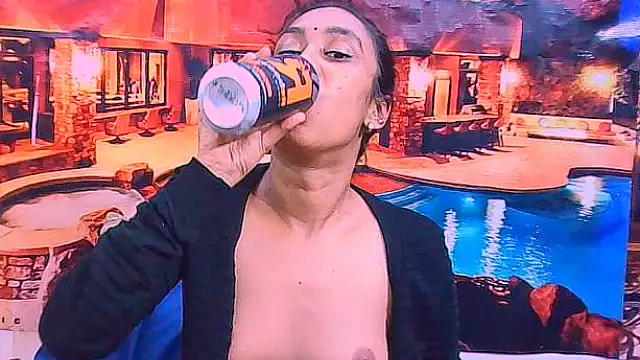 IndianSexyButt Live XXX Chat